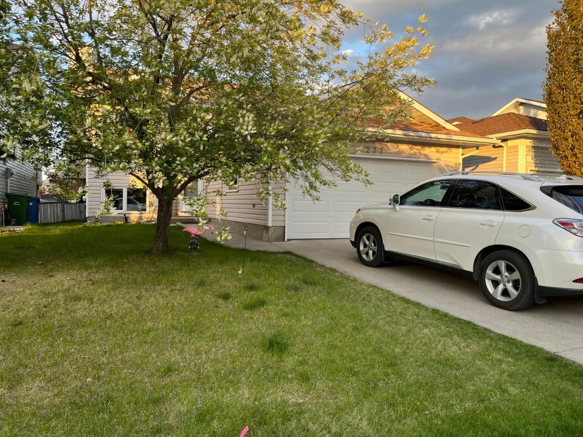 Citadel Hills Valley Calgary Exterior photo